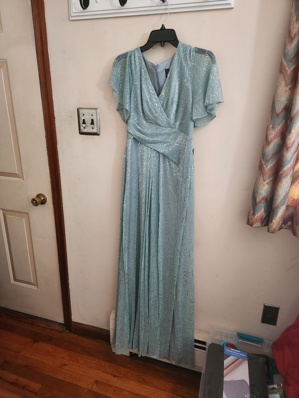 🎉 NWT Beautiful Gown